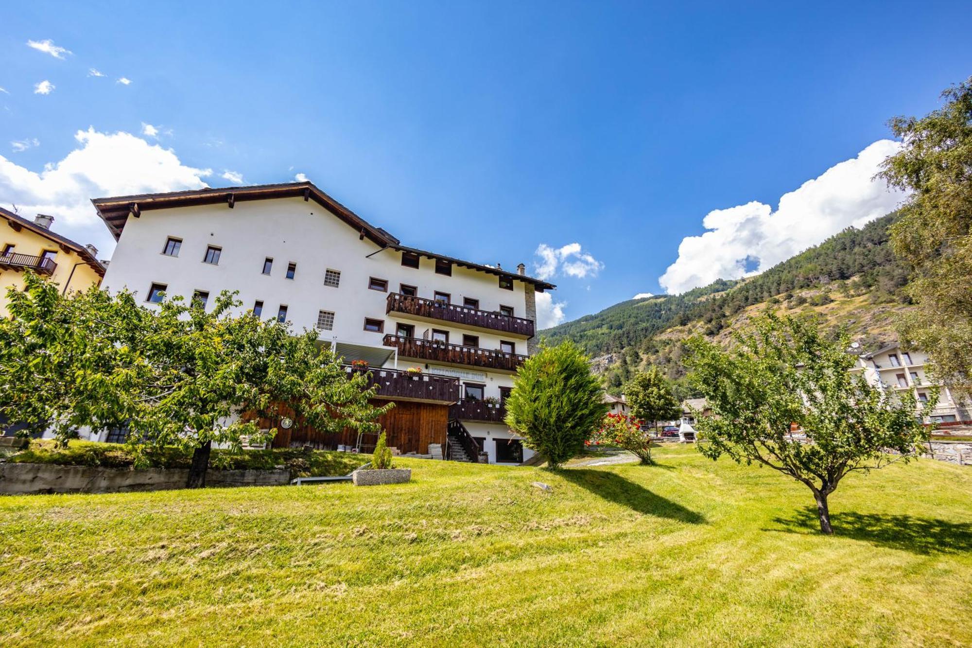 Hotel, Bar & Bistrot Saint Nicolas Gran Paradiso Εξωτερικό φωτογραφία