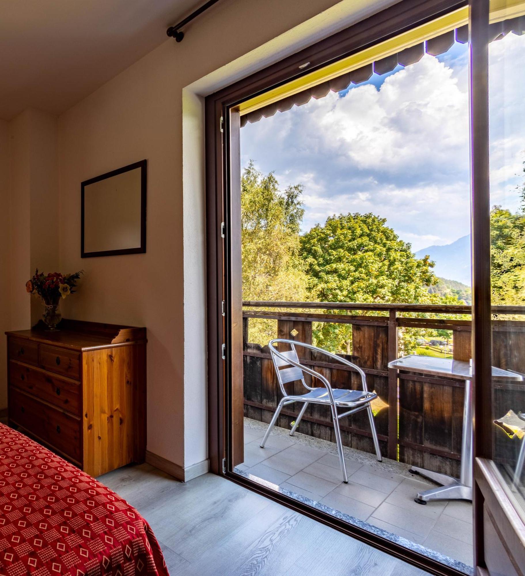 Hotel, Bar & Bistrot Saint Nicolas Gran Paradiso Εξωτερικό φωτογραφία